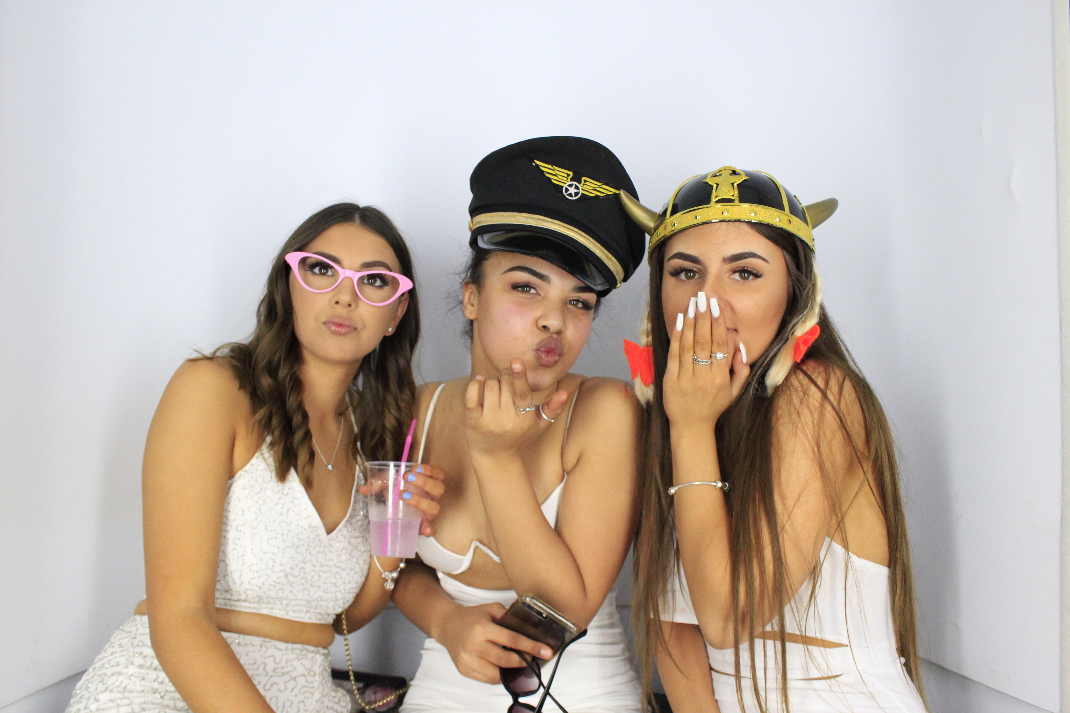Issy & Alice's 18th Birthday Party | View more photos from the event at gallery.myphotoboothexperience.co.uk/u/MyPhotoBoothExperienceLtd/Issy-Alices-18th-Birthday-Party